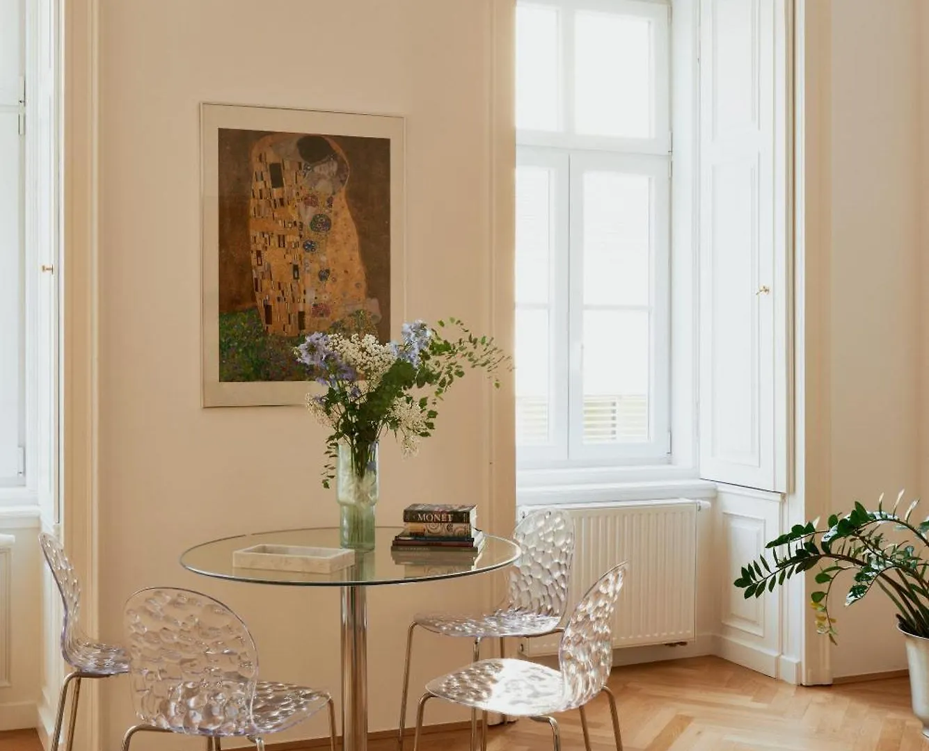 Spacious & Elegant, Ideal Location Wien